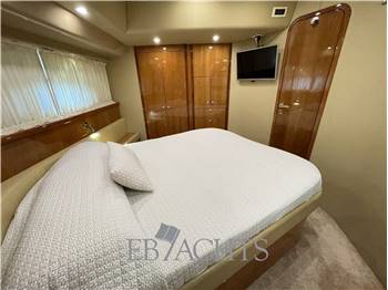 Ferretti Yachts 620