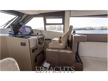 Ferretti Yachts 500