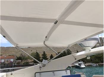 Ferretti Yachts 761