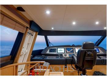Custom Line Navetta 26