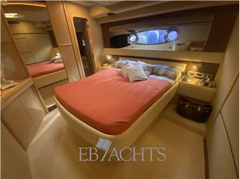 Ferretti Yachts 591