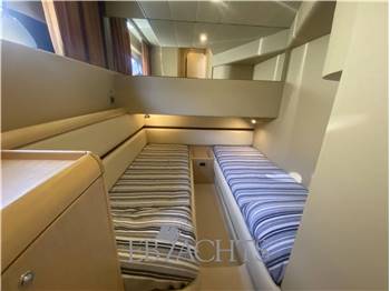 Ferretti Yachts 591