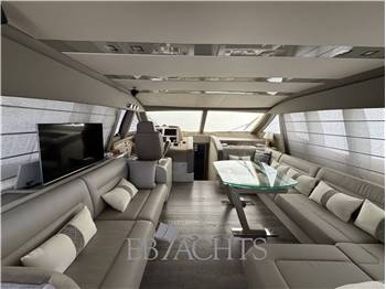 FERRETTI YACHTS 650