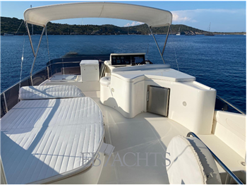 Ferretti Yachts 620