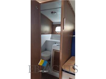 Magnum Marine 38  (In charter)