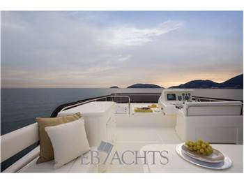 Ferretti Yachts 592