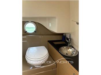 Sessa Marine Key Largo 27