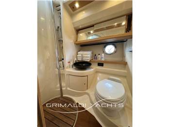 Azimut 43 Fly