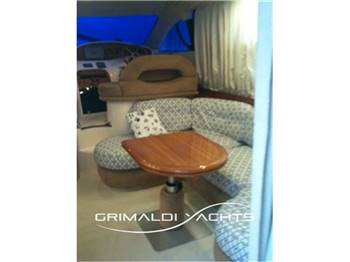 Azimut AZ 39