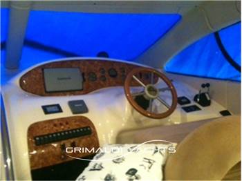 Azimut AZ 39