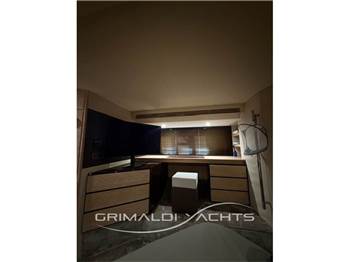 Azimut 58 Fly