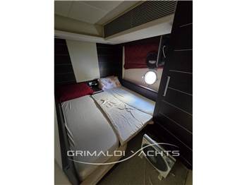 Azimut 68 S