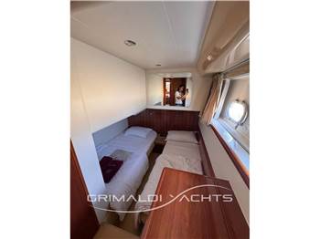 Ferretti 620