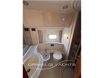 Ferretti 620
