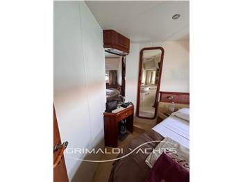 Ferretti 620
