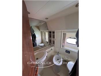 Ferretti 620