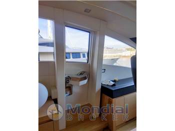 Pershing 80
