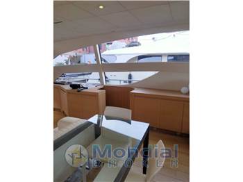 Pershing 80