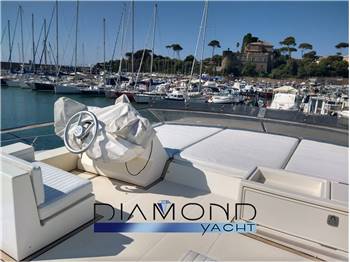 COMAR YACHT CLANSHIP 52 FLY