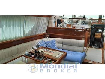 Ferretti 175
