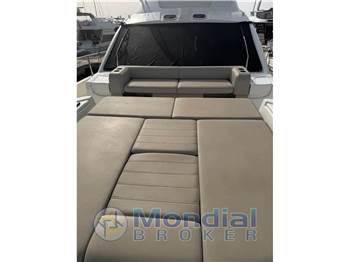 Cranchi E52F