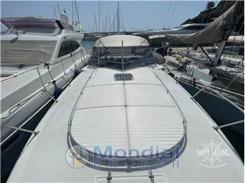 Magnum Marine 38