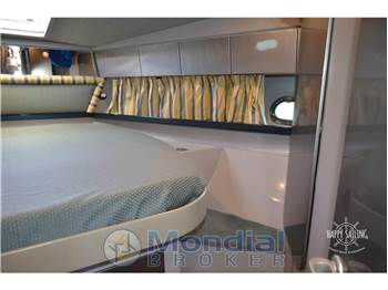 Ferretti Yachts 39