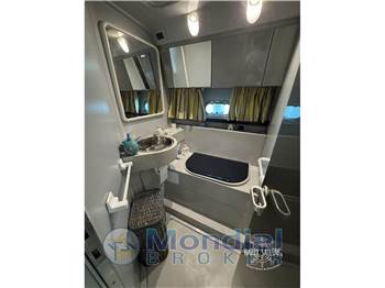 Ferretti Yachts Altura 39