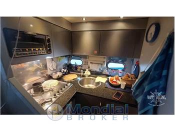 Ferretti Yachts 39