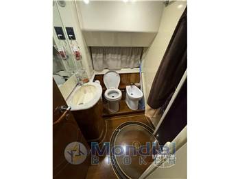 Ferretti Yachts FERRETTI 680 fly