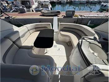 Chaparral Signature 330