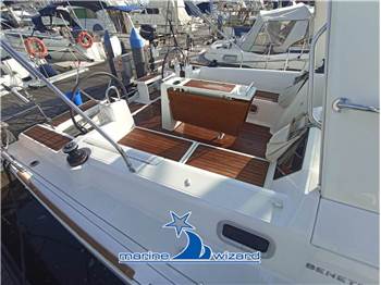 Beneteau Oceanis 38.1 rollbar