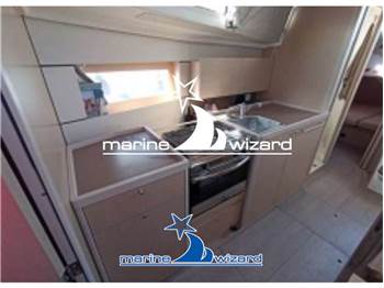 Beneteau Oceanis 38.1 rollbar