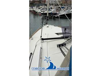 Beneteau Oceanis 38.1 rollbar