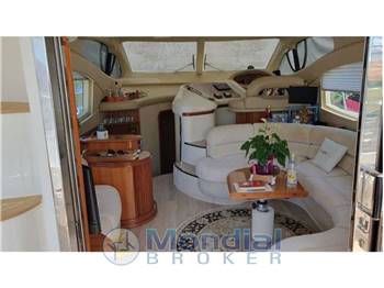AZIMUT 46 FLY