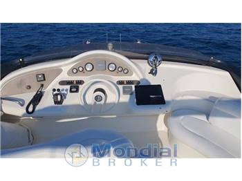 AZIMUT 46 FLY