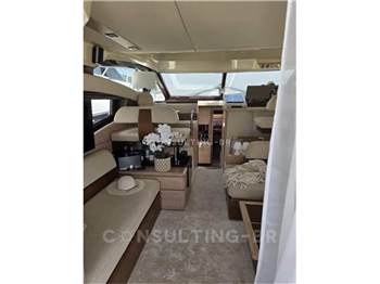 Azimut 47 fly