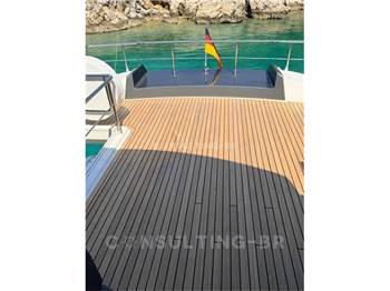 Ferretti 670 fly