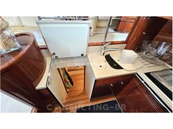 Fairline Squadron 58