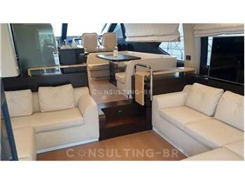 Azimut 66 fly