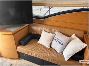Azimut 43 fly