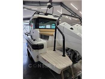 Axopar 28 cabin brabus line