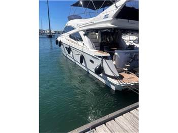 Galeon 530 fly