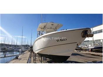 Boston whaler Outrage 320