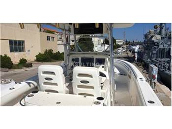 Boston whaler Outrage 320