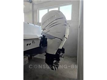 Boston whaler Outrage 320