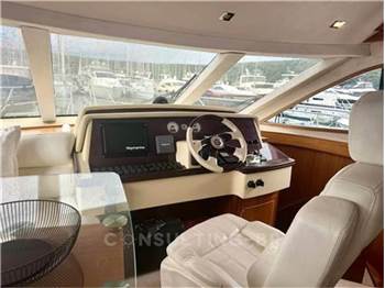 Galeon 530 fly