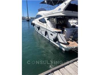 Galeon 530 fly