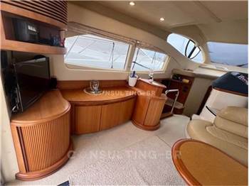 Azimut 46 fly