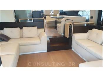 Azimut 66 Fly